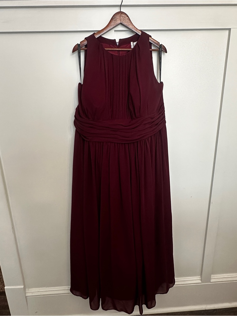 Sleeveless Burgundy Chiffon Bridesmaid Dress